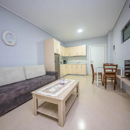 Mamma's Apartment Sarande